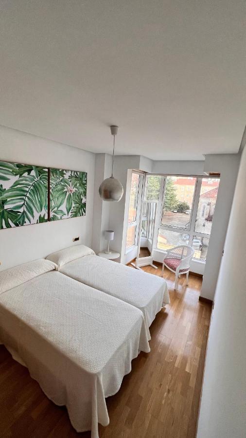 Apartamentos San Martin Ourense Centro 2 Bagian luar foto